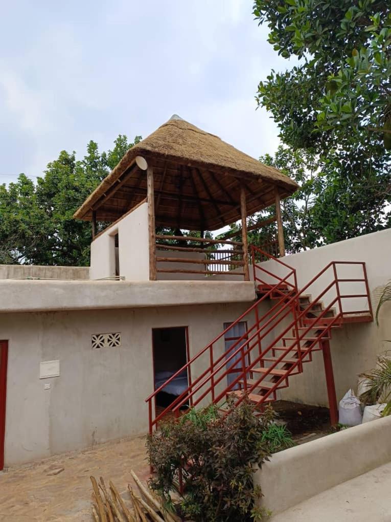 Mia Safari Lodge And Restaurant Entebbe Exterior photo